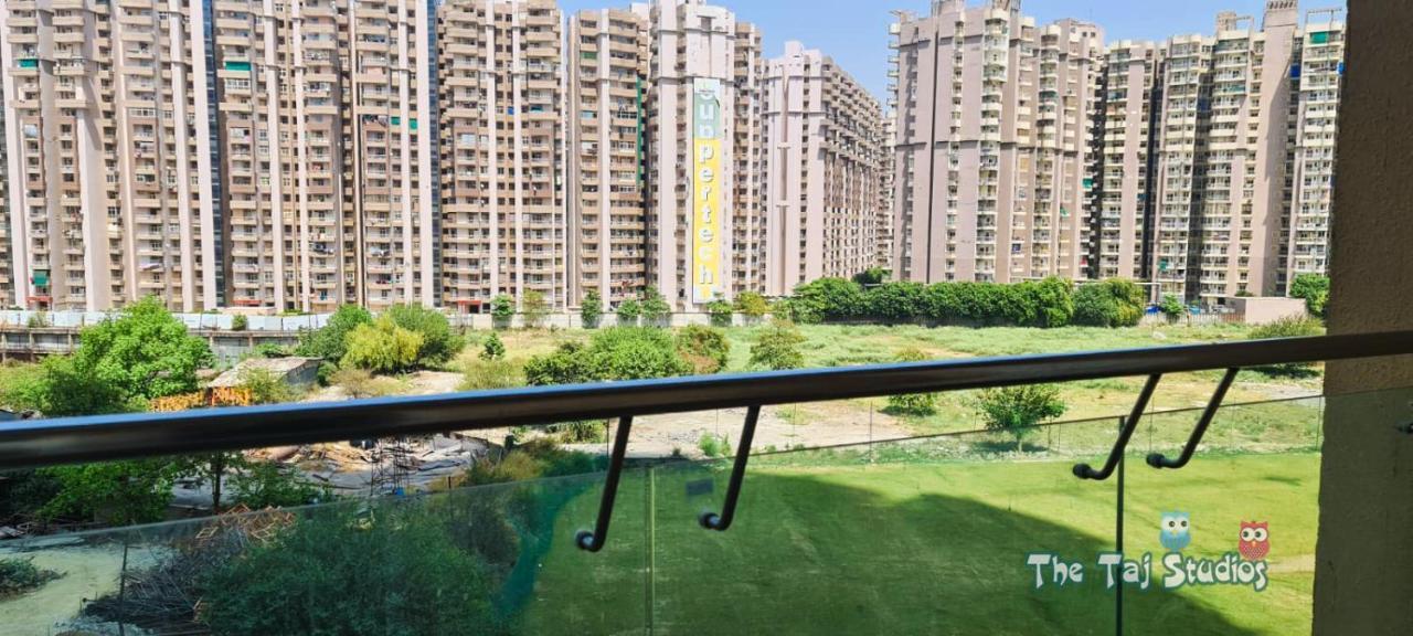 Taj Studios-Serviced Studio Apartment Noida Exterior photo